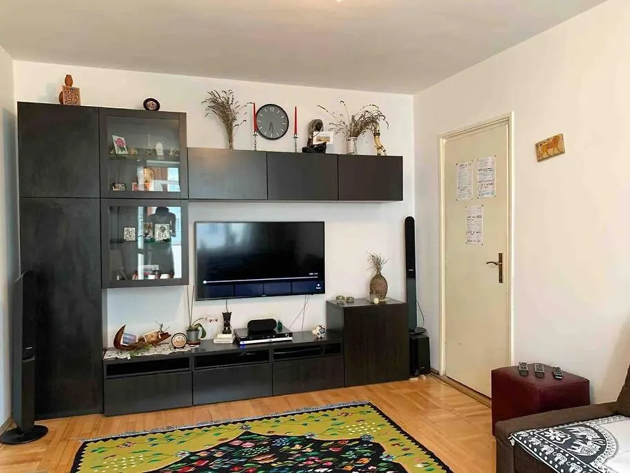 Central Apartment Muncii Area Netflix Bukarest